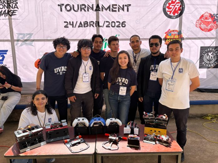 Robotistas de la UVAQ destacan en el Sexto RAS LT Tournament de Pátzcuaro