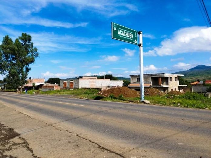 Ataque de comando armado deja dos adultos mayores asesinados en Acachuén