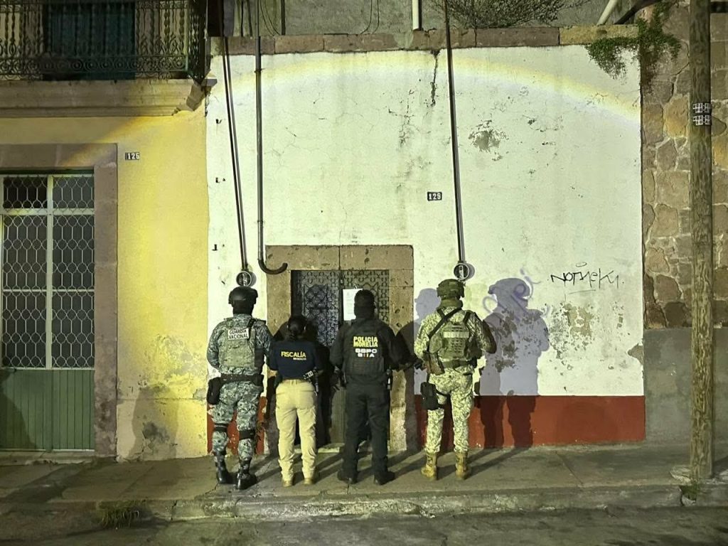 FGE decomisa más de 2 mil dosis de droga en tres cateos realizados en Morelia