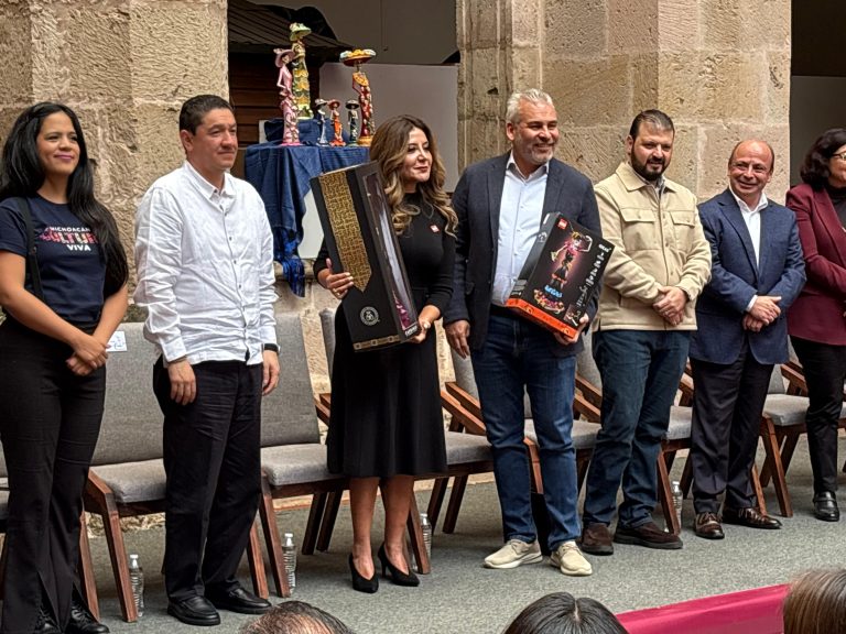 Grupo Lego lanza La Catrina de colección, tras “entendimiento comercial” con artesanos de Capula